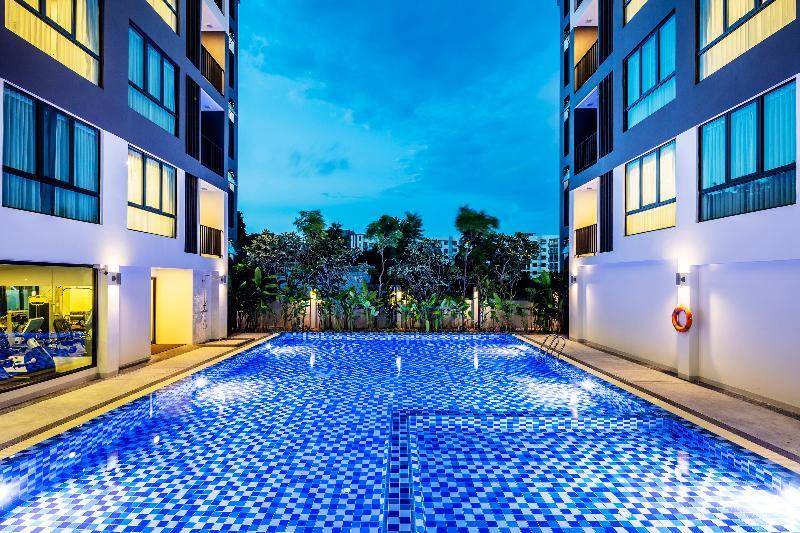 The Rizin Hotel Pattaya Exterior photo
