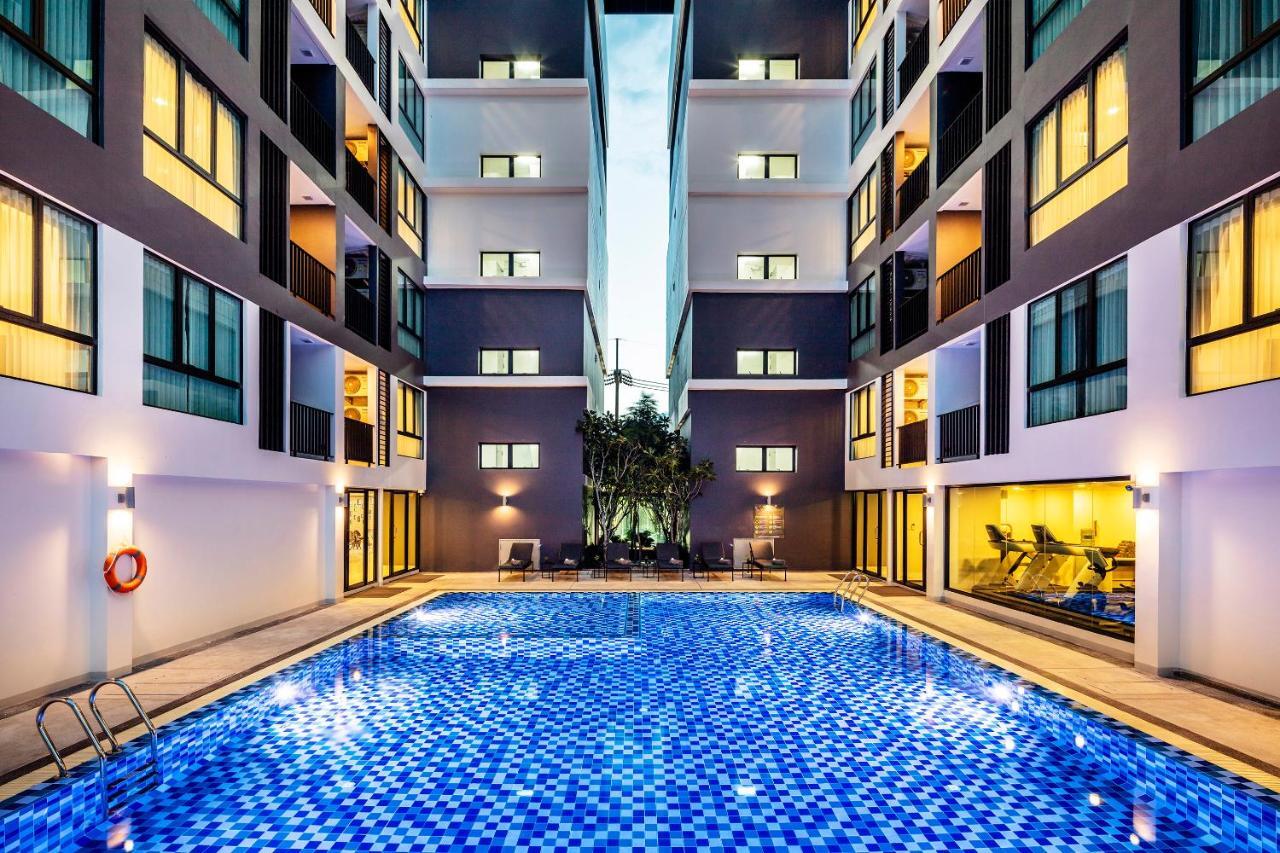 The Rizin Hotel Pattaya Exterior photo